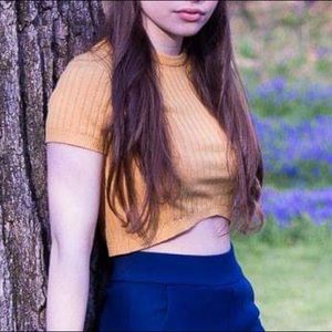 🍯💛honey mustard colored crop top💛🍯